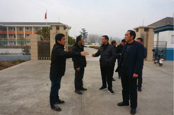 12-27学校安检_meitu_1.jpg